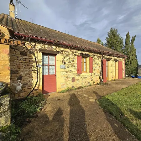 Hébergement de vacances Mazeyrolles, 3 Pièces, 4 Personnes - Fr-1-616-106 Mazeyrolles