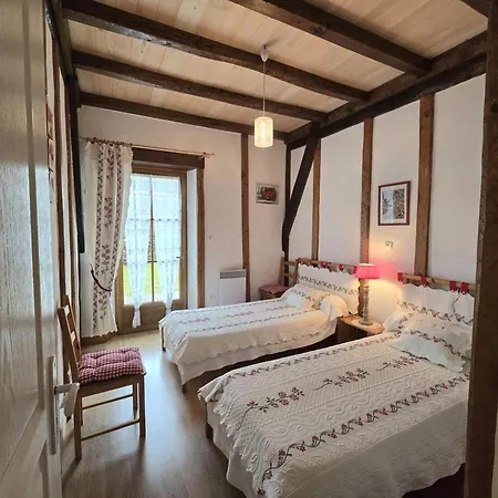 Maison 2 Avec Jardin, Animaux Acceptes, Parking, Wifi A - Fr-1-616-106 * Mazeyrolles